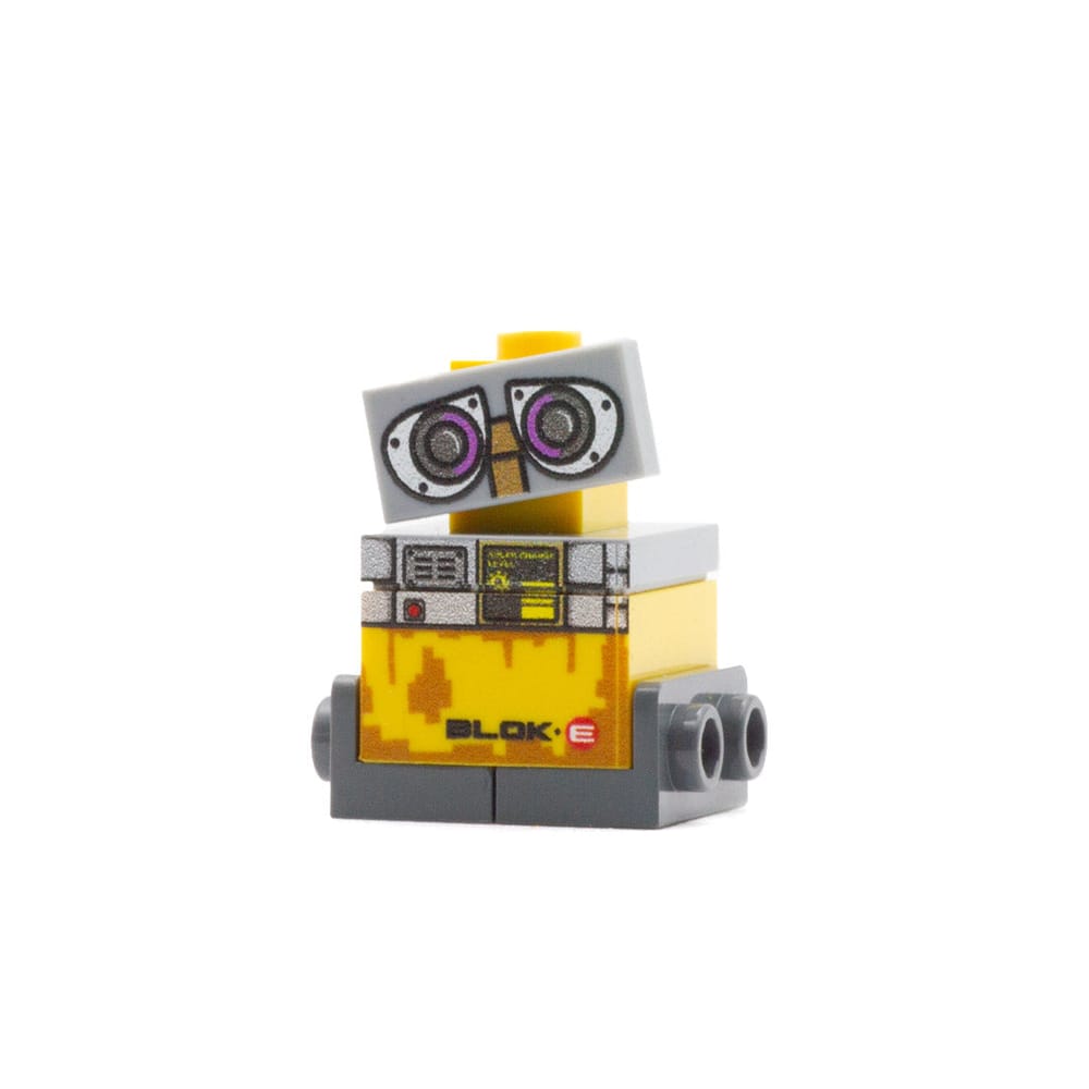 Blok E and EVE - Custom Design Brickfigs – Blok E