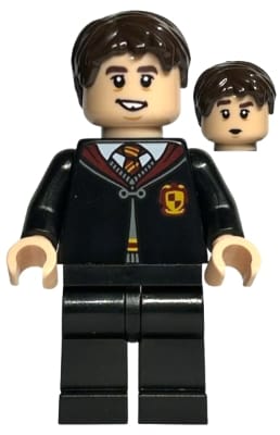 Neville Longbottom - Gryffindor Robe Clasped, Black Legs