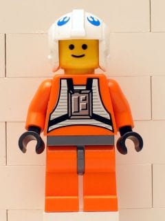 Source: BrickLink Dak Ralter (with Dark Bluish Gray Hips)