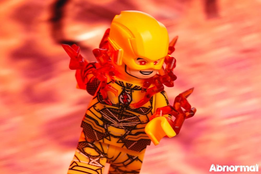 The Flash (White variant) and The Reverse Flash – The Reverse Flash