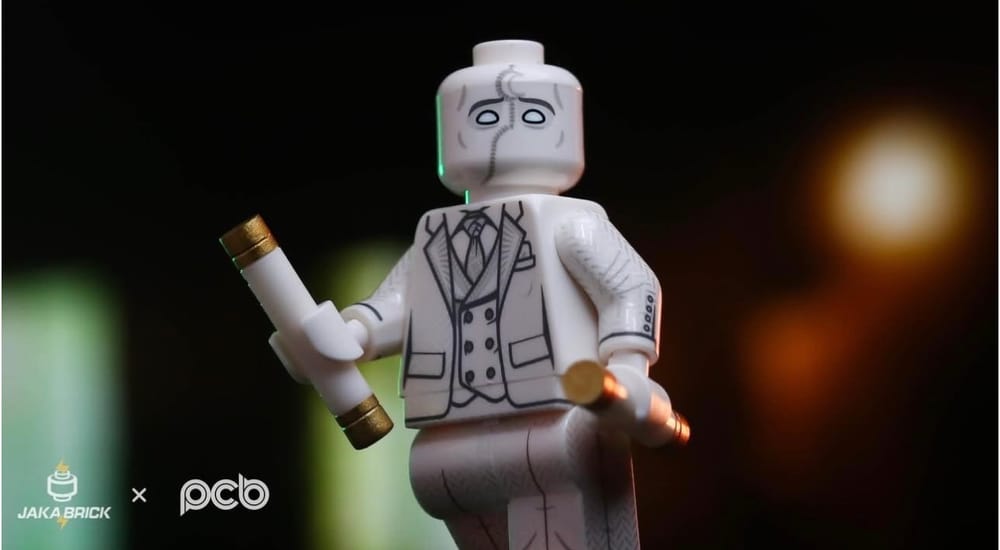Mr. Lunar (Jaka brick x Phoenix Customs)